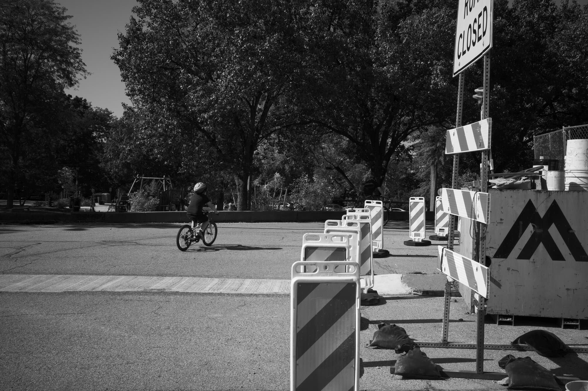 Black & White — frame 3
