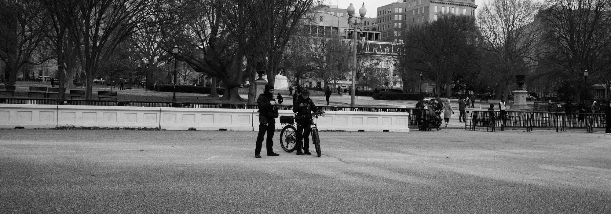 Black & White — frame 15